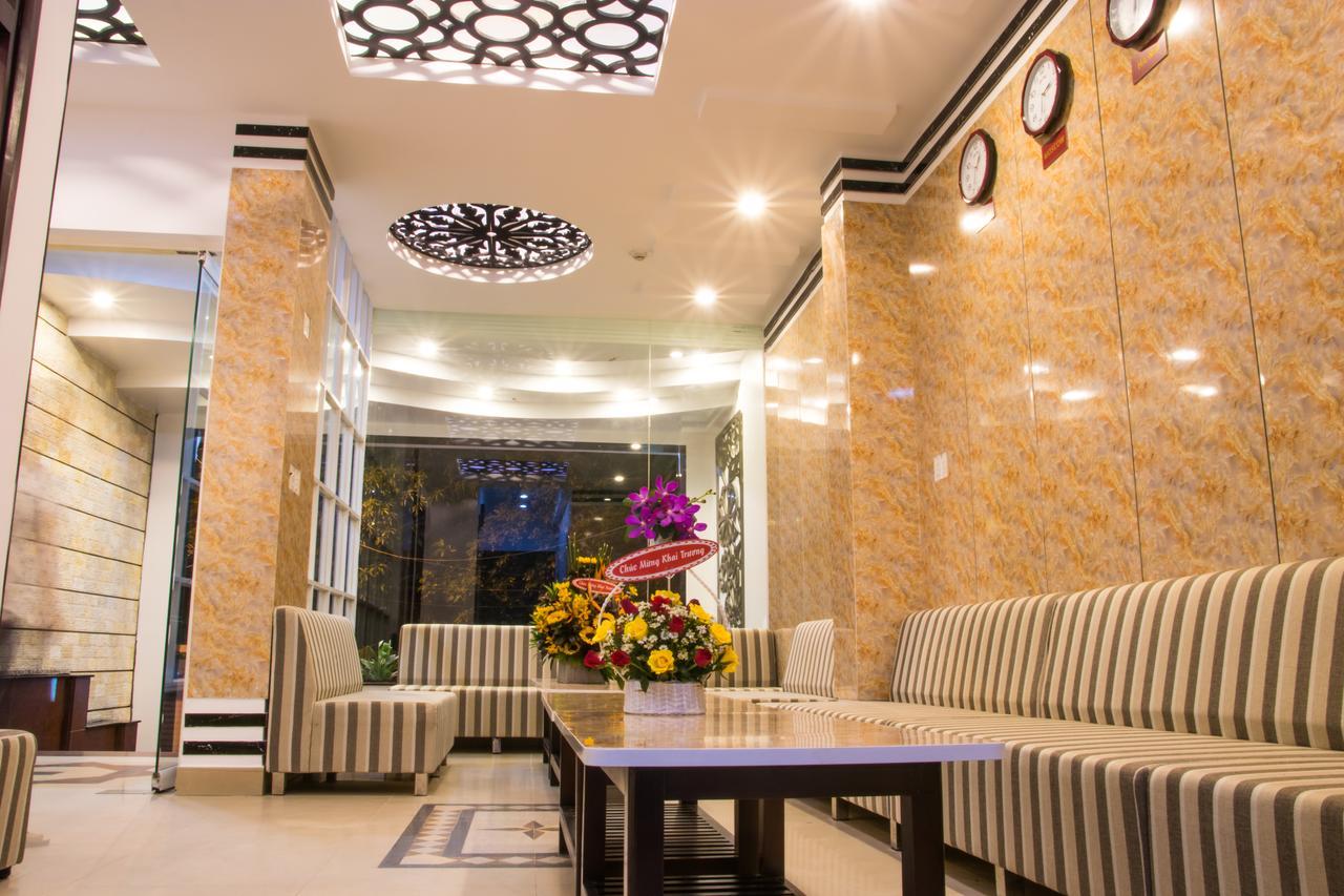 Maika Hotel Nha Trang Exteriör bild